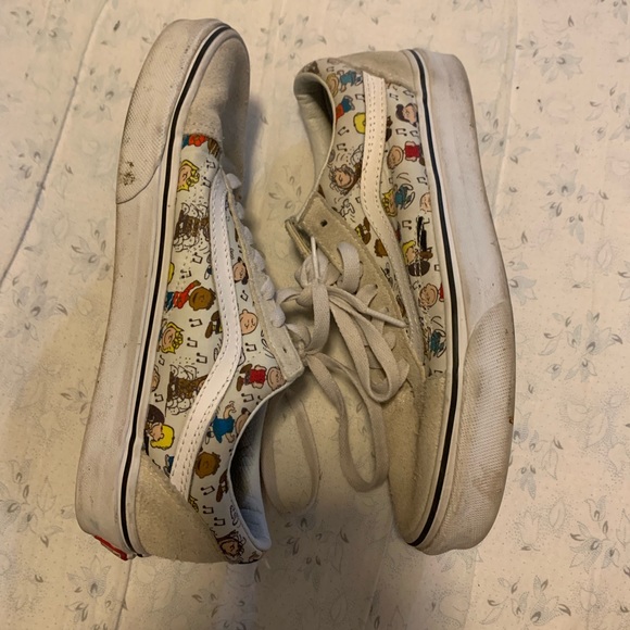 Peanuts Vans - Picture 2 of 4